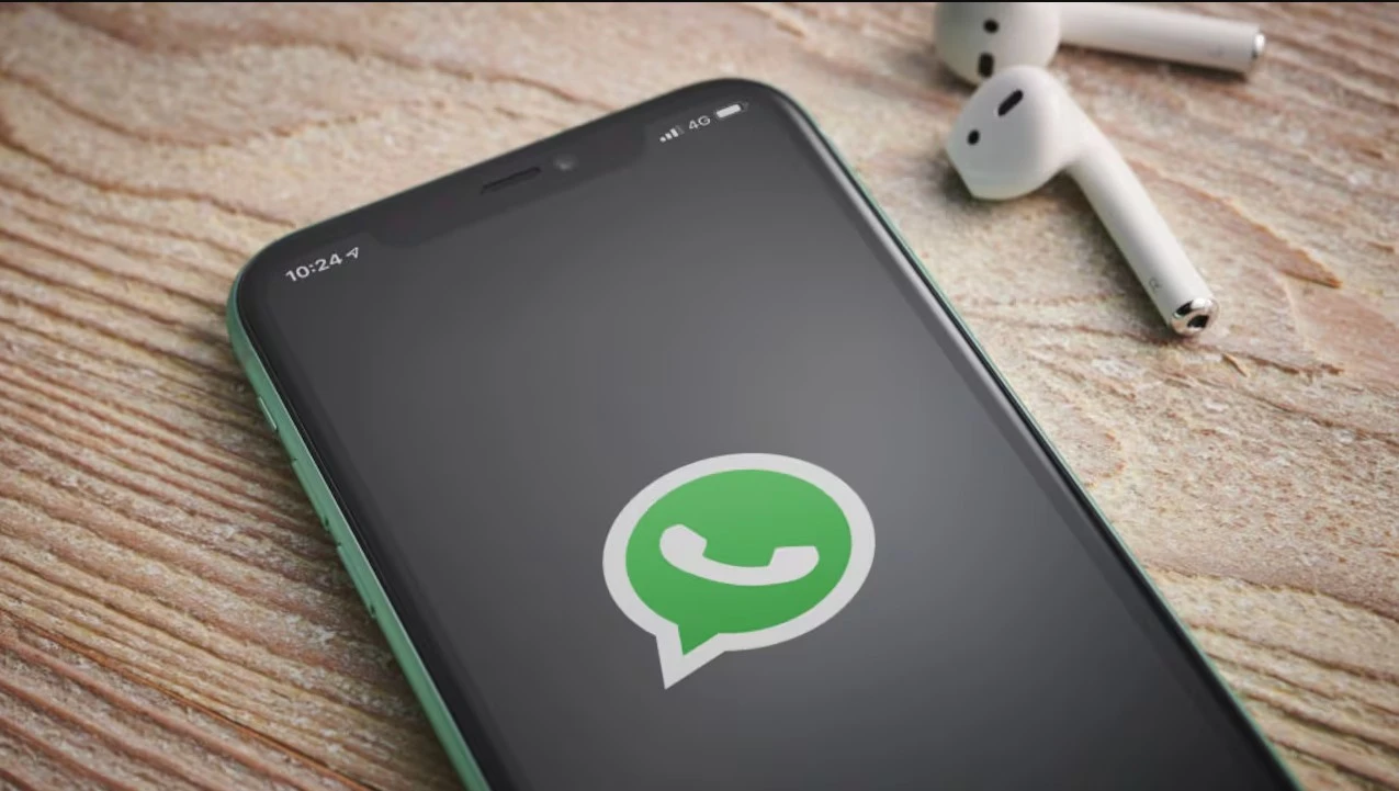WhatsApp ya permite responder con tu voz… sin grabar audios: así funciona la nueva IA de Meta 4 WhatsApp-ya-permite-responder-con-tu-voz