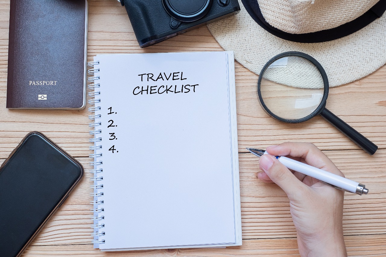 Estrategias para evitar la pérdida de objetos importantes al viajar