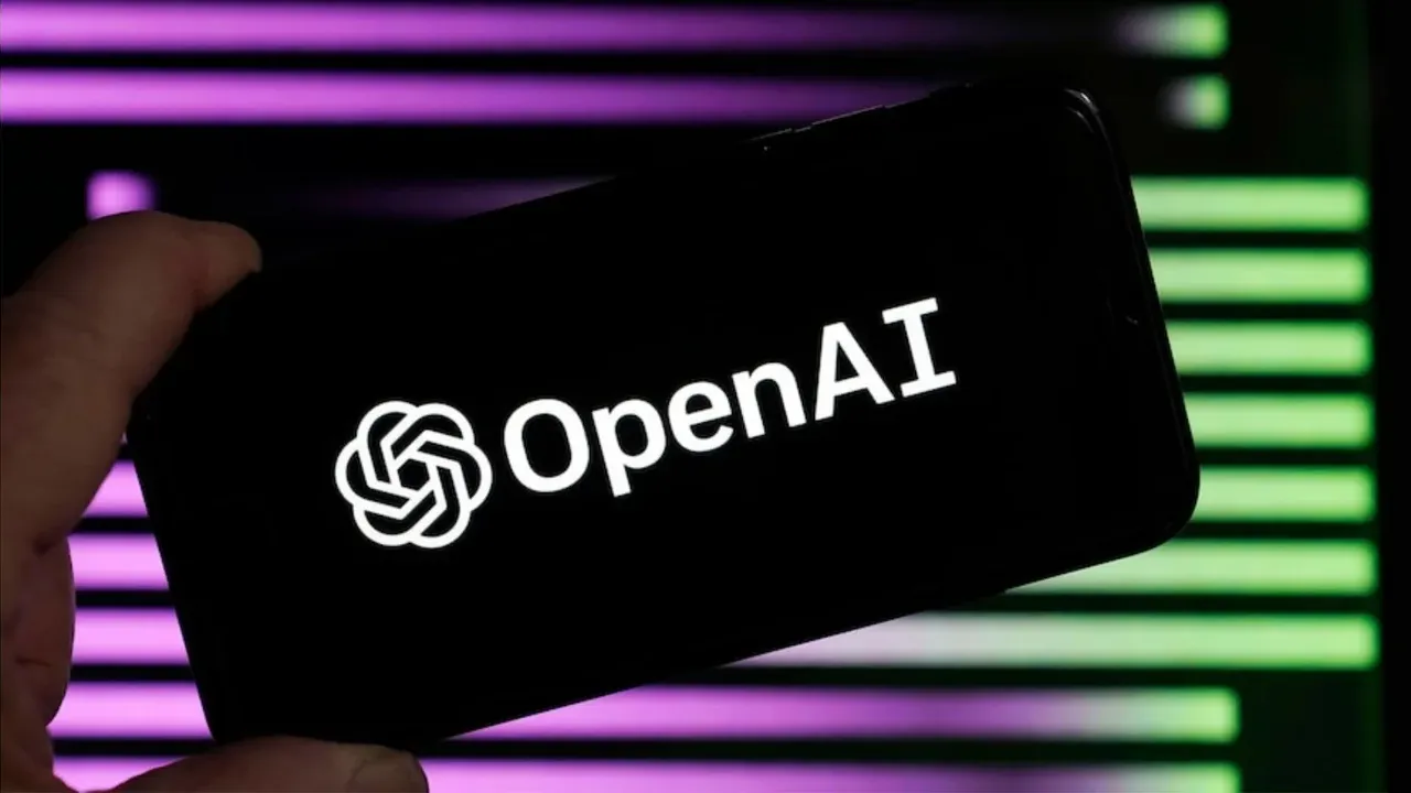 OpenAI apuesta por chips propios: alianza con Broadcom revoluciona el mercado de la IA 4 de-cliente-a-creador-openai-sigue-el-modelo-de-apple-y-google
