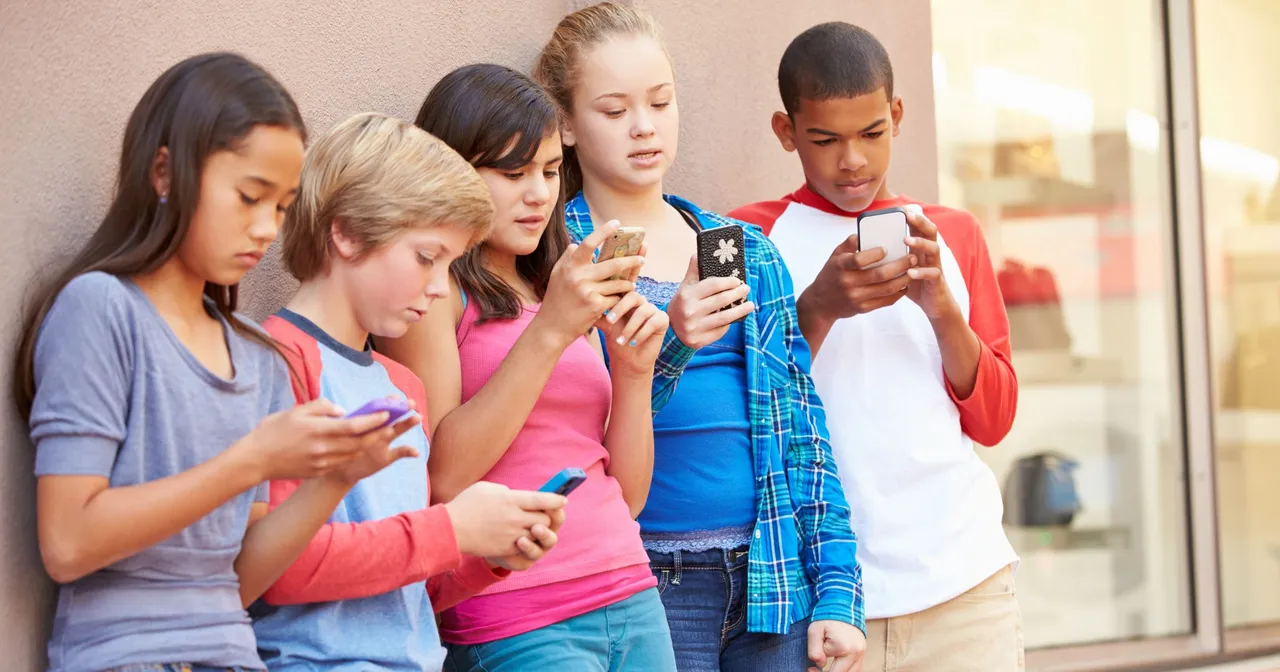 Meta y TikTok enfrentan una demanda histórica por adicción infantil 5 redes-sociales-bajo-la-lupa-sanitaria