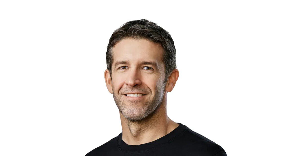 asi-ternus-redefinio-el-hardware-de-apple