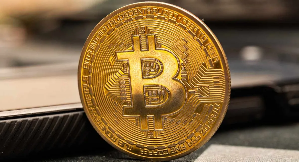 Bitcoin se hunde a su nivel más bajo en meses: las razones detrás del desplome 5 el-bano-de-sangre-450000m-perdidos-y-870m-de-fuga-en-etfs