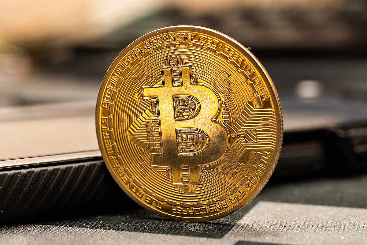 el-dolar-se-fortalece-pero-castiga-a-bolsas-y-criptomonedas