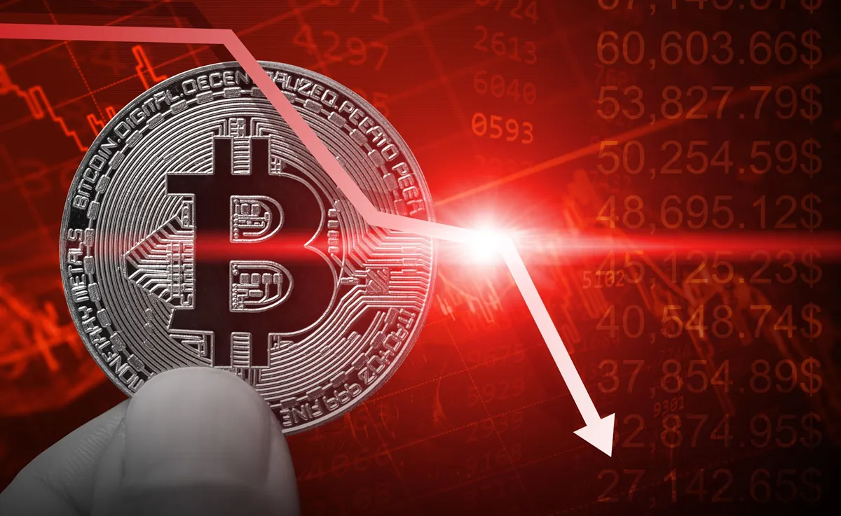 la-peor-caida-en-meses-bitcoin-pierde-miles-de-dolares-y-alerta-a-millones-de-inversores